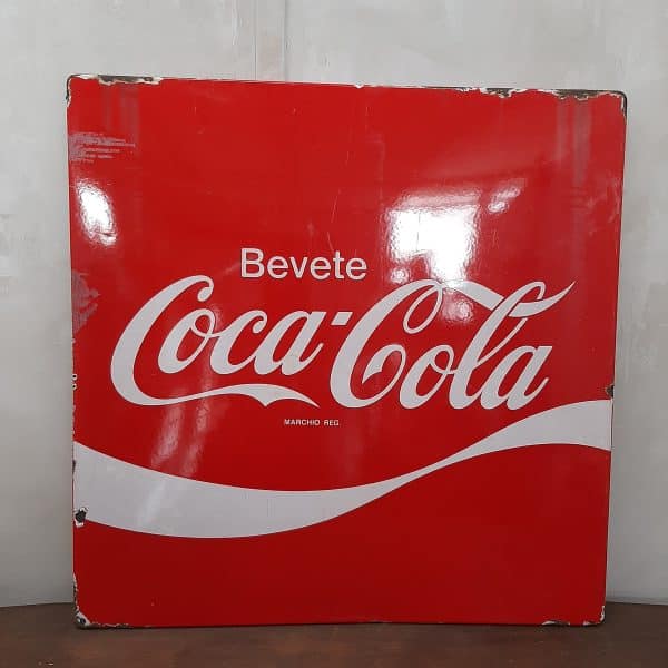 insegna vintage Coca Cola smaltata, anni ’60 Italia, misure 90×90, spessore 2 cm, condizioni molto buone
