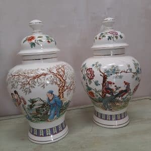 Coppia di vasi cinesi decorati a mano
