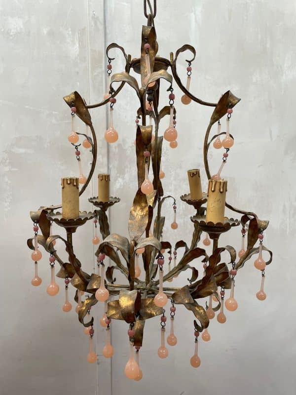 lampadario in ottone con pendagli in vetro