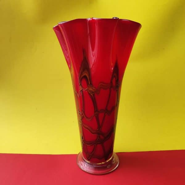 vaso a corolla in vetro decorato