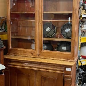 vetrinetta in legno d'abete