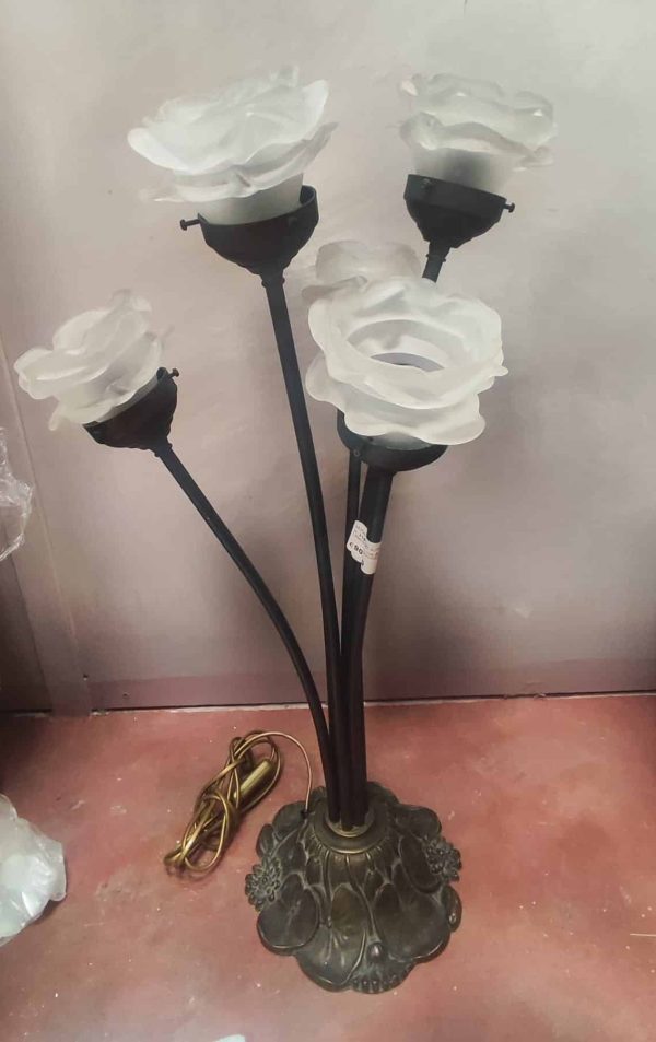 lampada da appoggio a forma di fiore