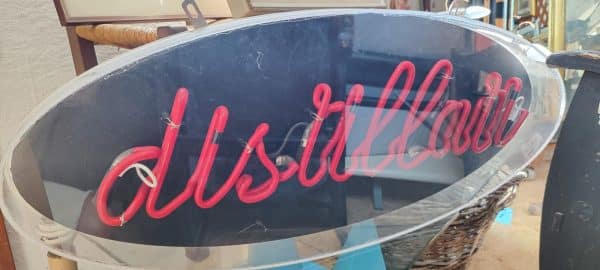 insegna al neon vintage