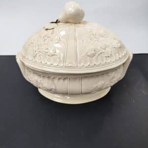 zuppiera in ceramica decorata